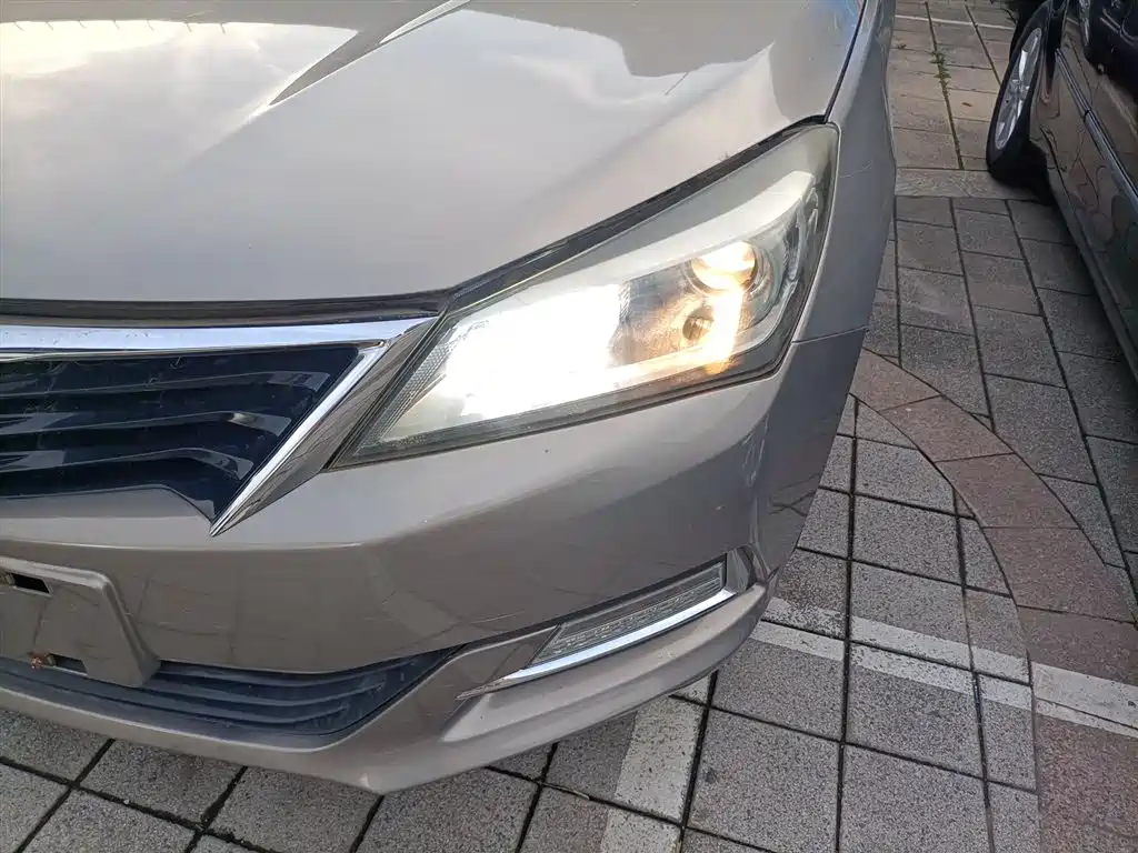 Changan V7 2017 — фото 3