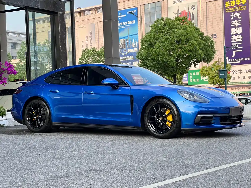 Porsche Panamera 2019 — фото 3
