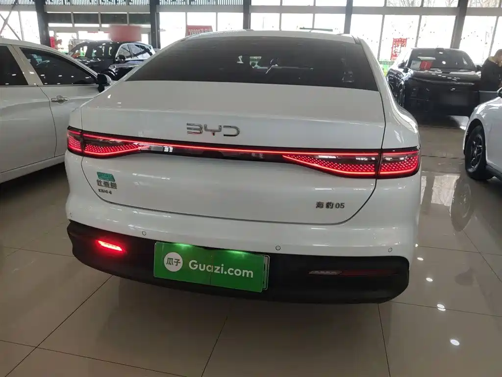 BYD Seal 05 DM-i 2025 — фото 6