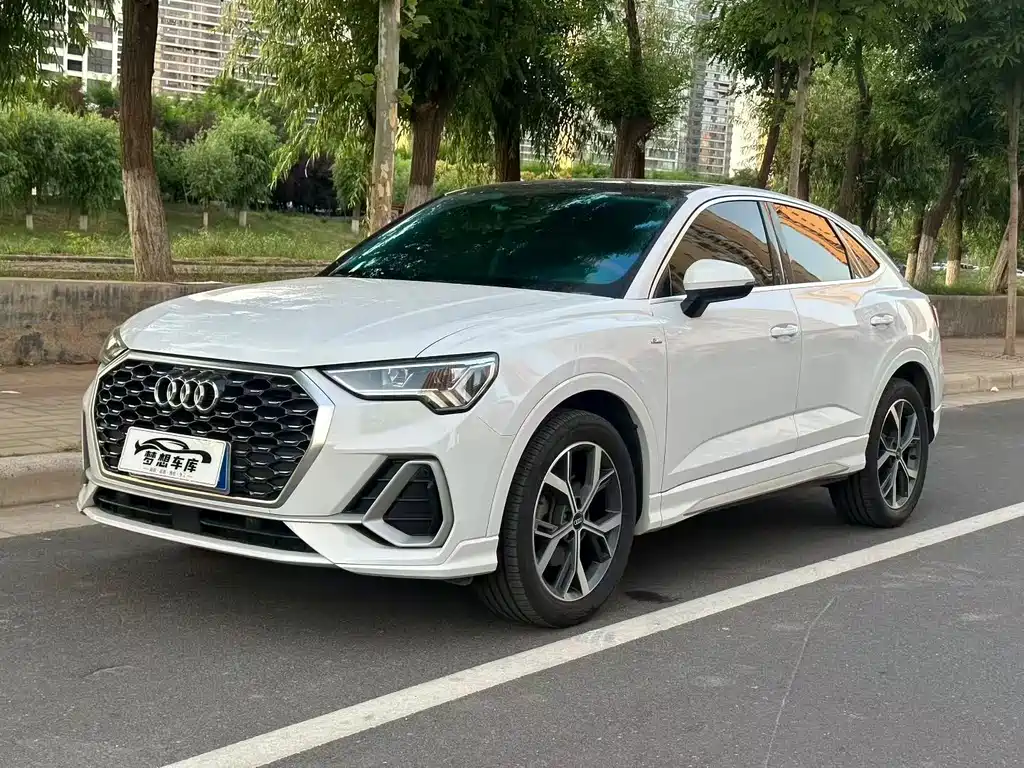 Audi Q3 Sportback 2021 — фото 1