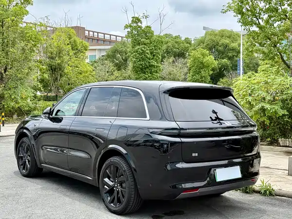 Li Auto L8 2023