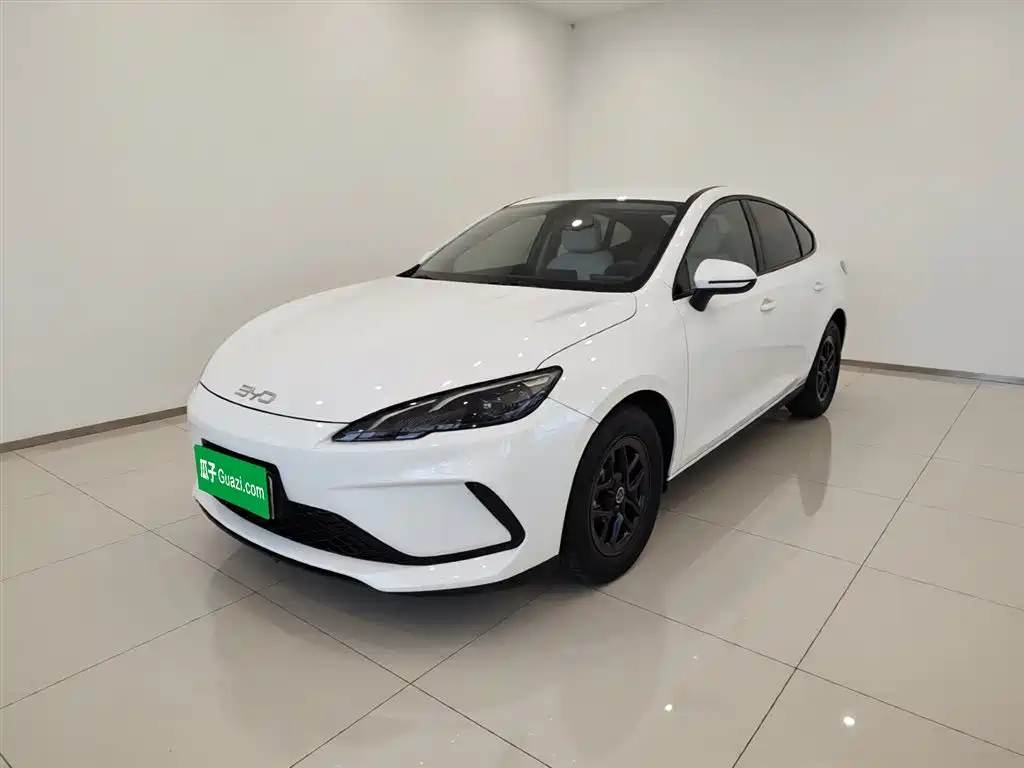 BYD Seal 05 DM-i 2025 — фото 2