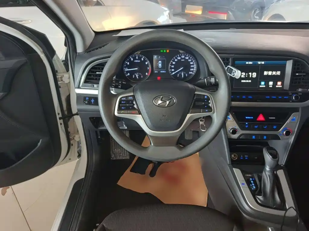 Hyundai Celesta 2018 — фото 11