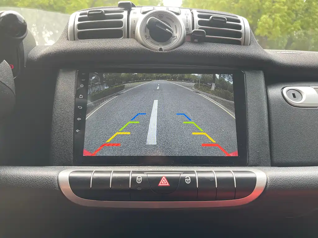 smart Fortwo 2014 — фото 15