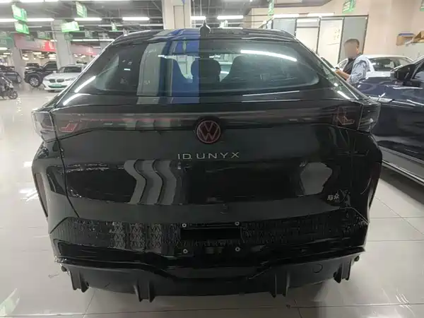 Volkswagen Distinctive 06 2025