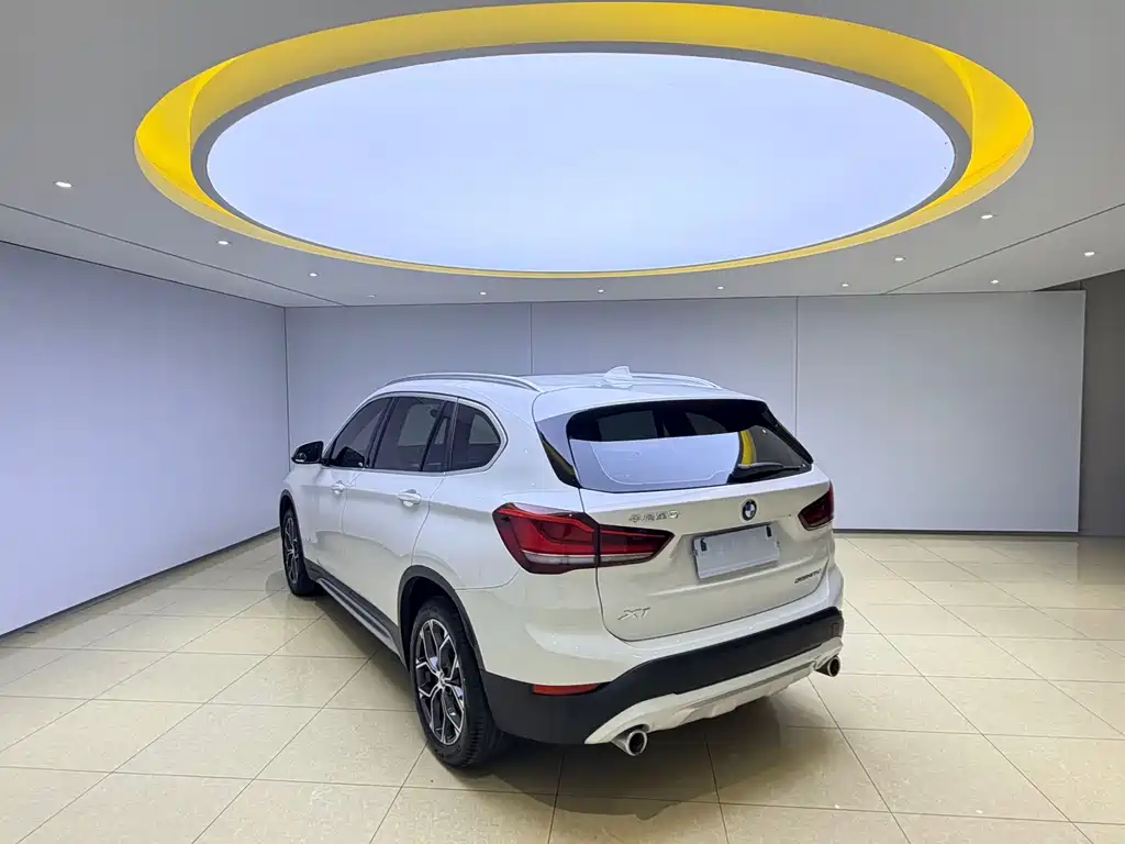 BMW X1 2022 — фото 6