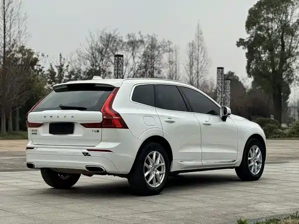 Volvo XC60 2021