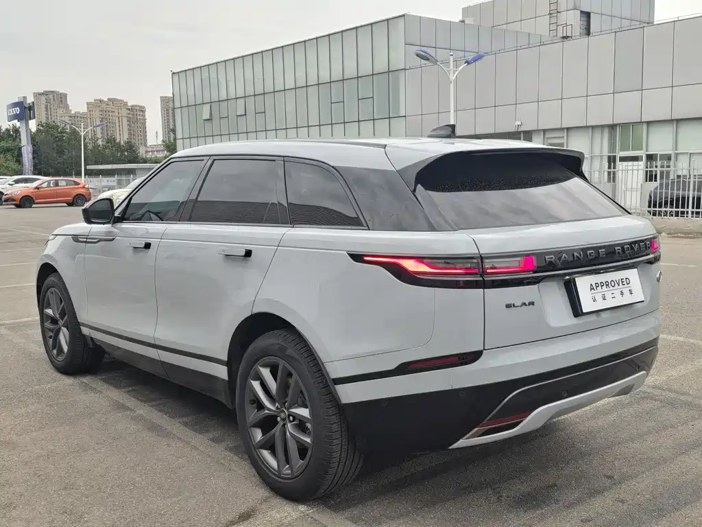 Land Rover Velar 2025