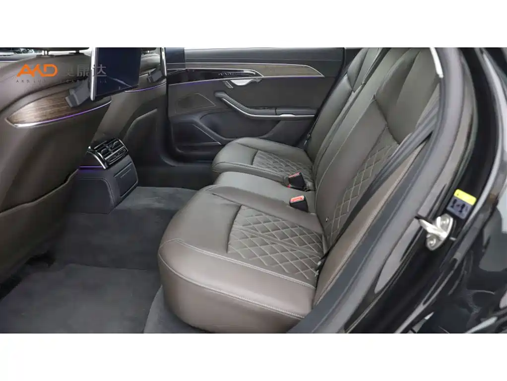Audi A8 2024