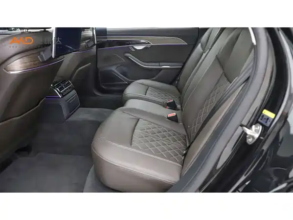 Audi A8 2024