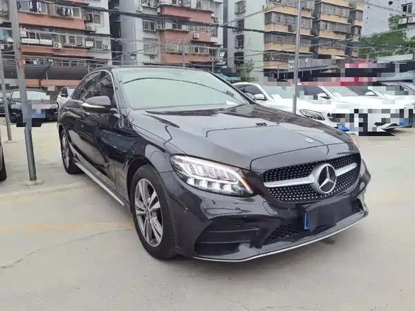 Mercedes-Benz C-Class 2020