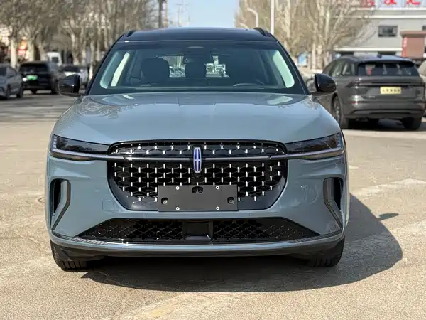 Lincoln Nautilus 2025