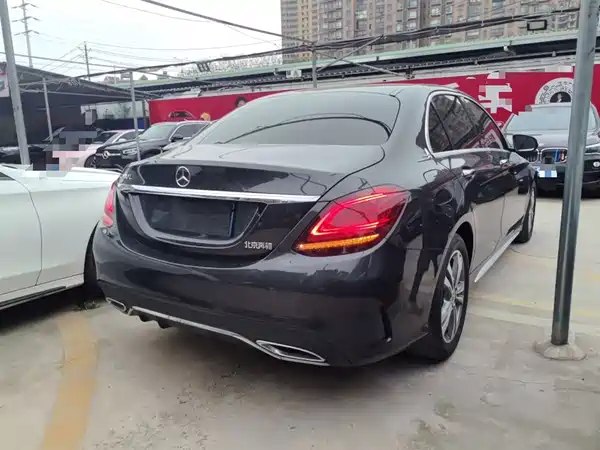 Mercedes-Benz C-Class 2020