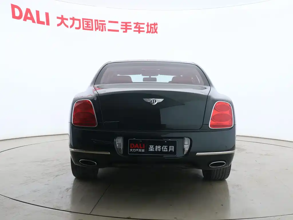 Bentley Flying Spur 2011 — фото 20