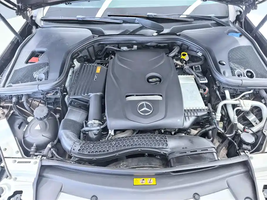 Mercedes-Benz E-Class 2018 — фото 9