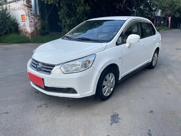 Venucia D50 2015