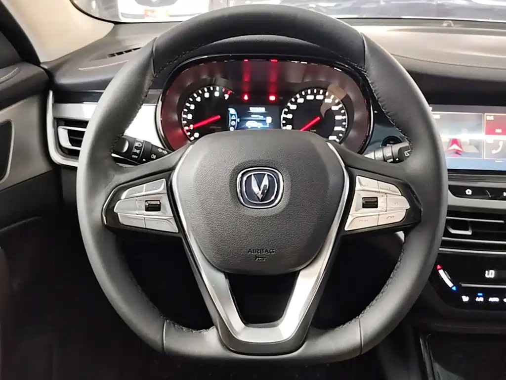 Changan CS35PLUS 2018 — фото 11