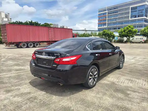 Nissan Teana 2018