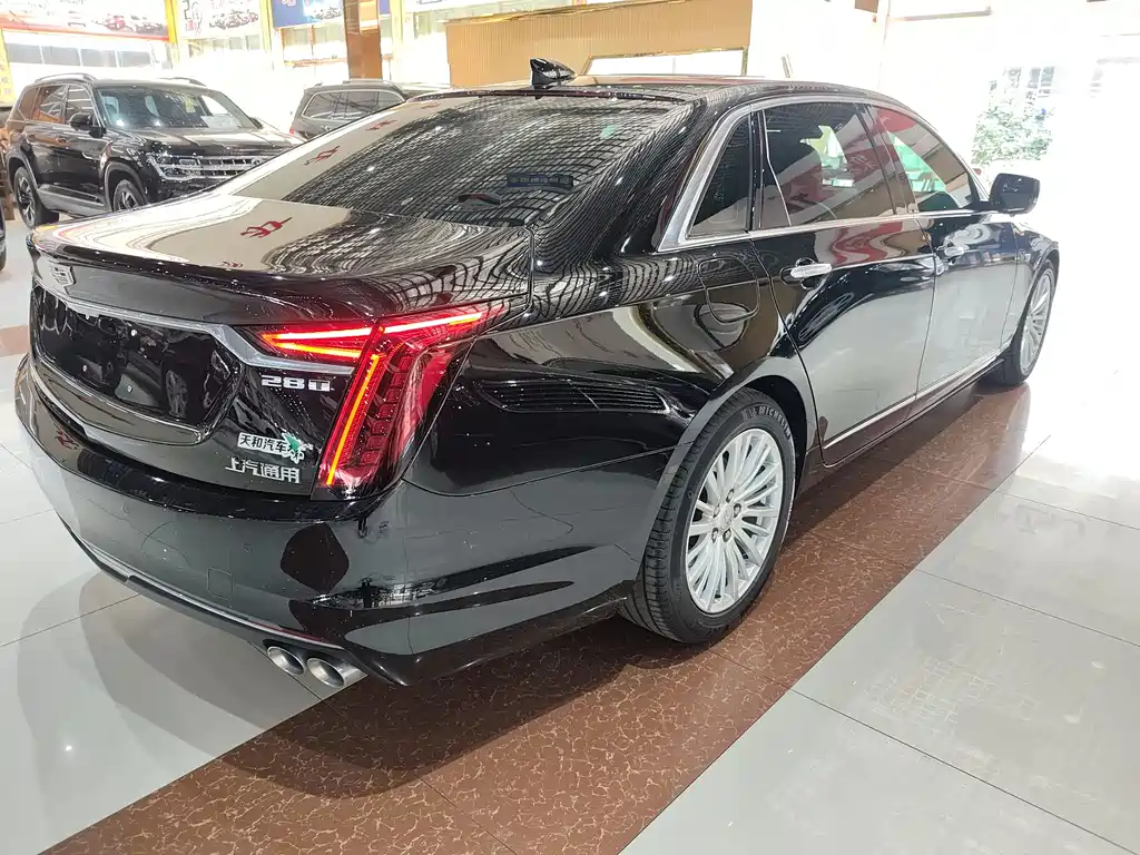 Cadillac CT6 2023 — фото 12