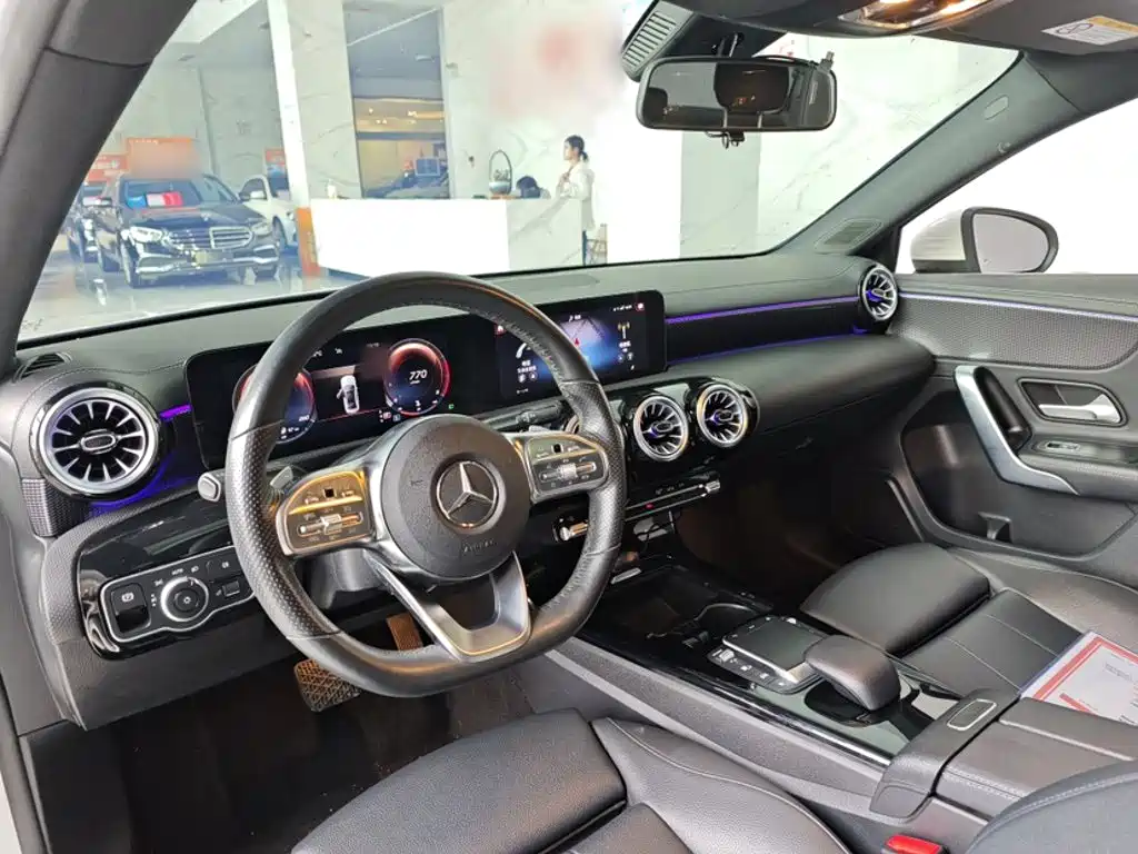 Mercedes-Benz A-Class 2022 — фото 18