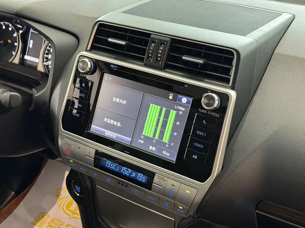 Toyota Prado 2019 — фото 13