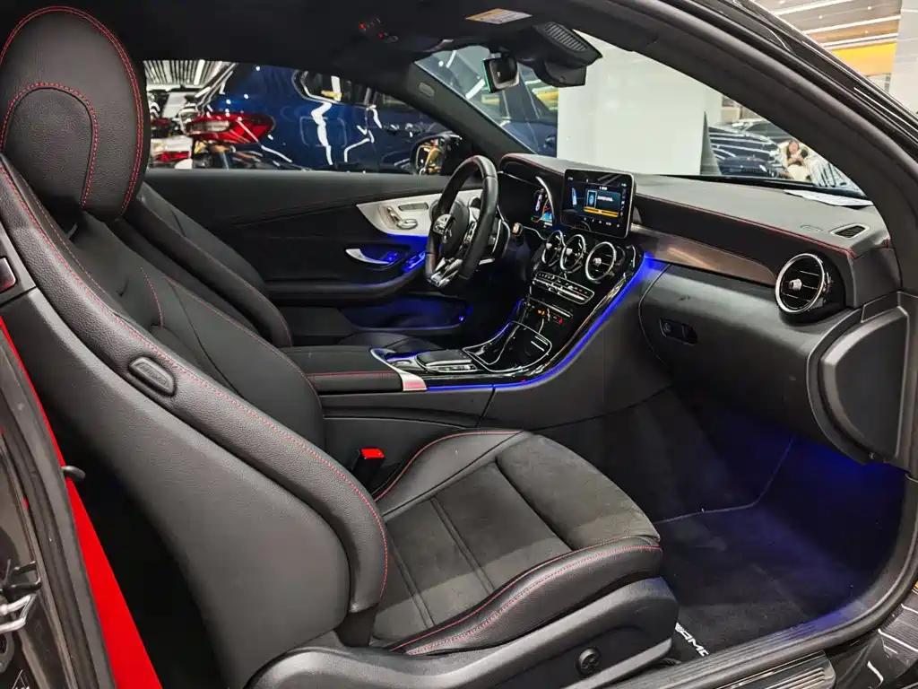 Mercedes-Benz C-Class AMG 2022 — фото 15
