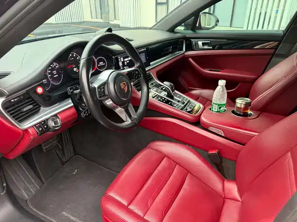 Porsche Panamera 2019
