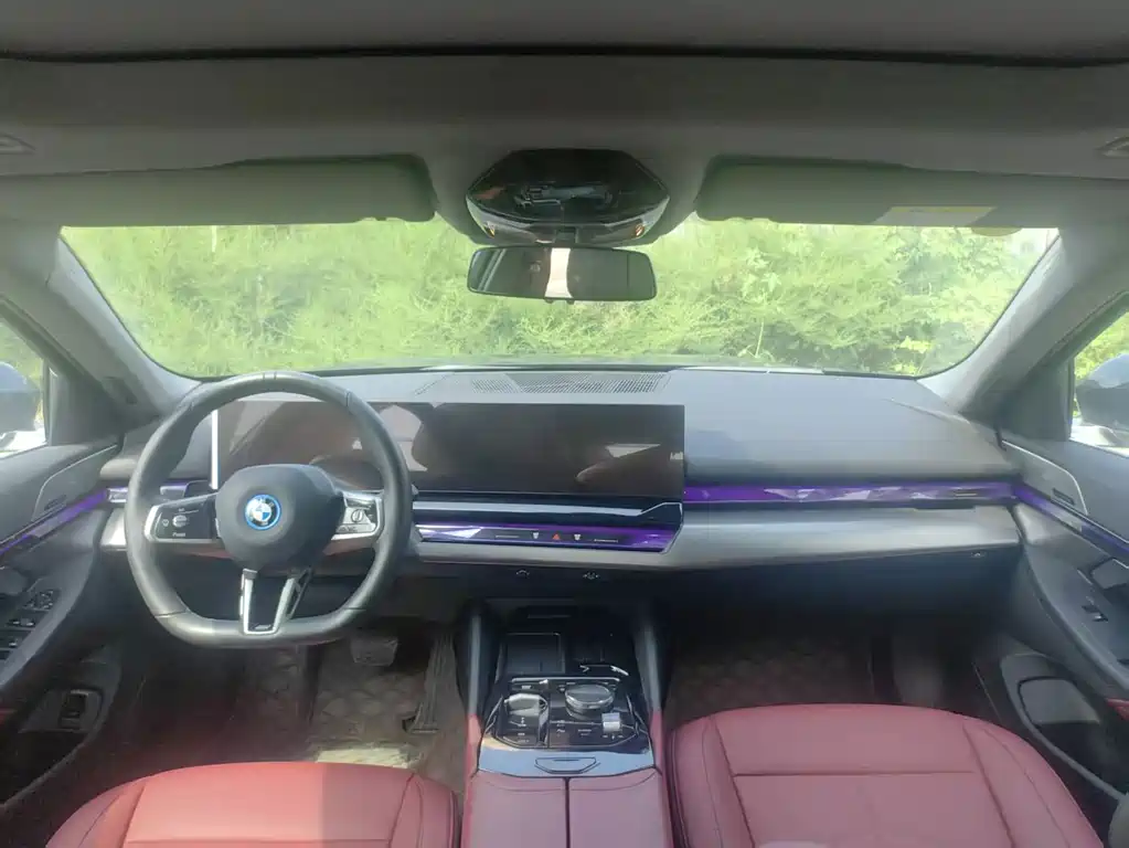 BMW i5 2025 — фото 4