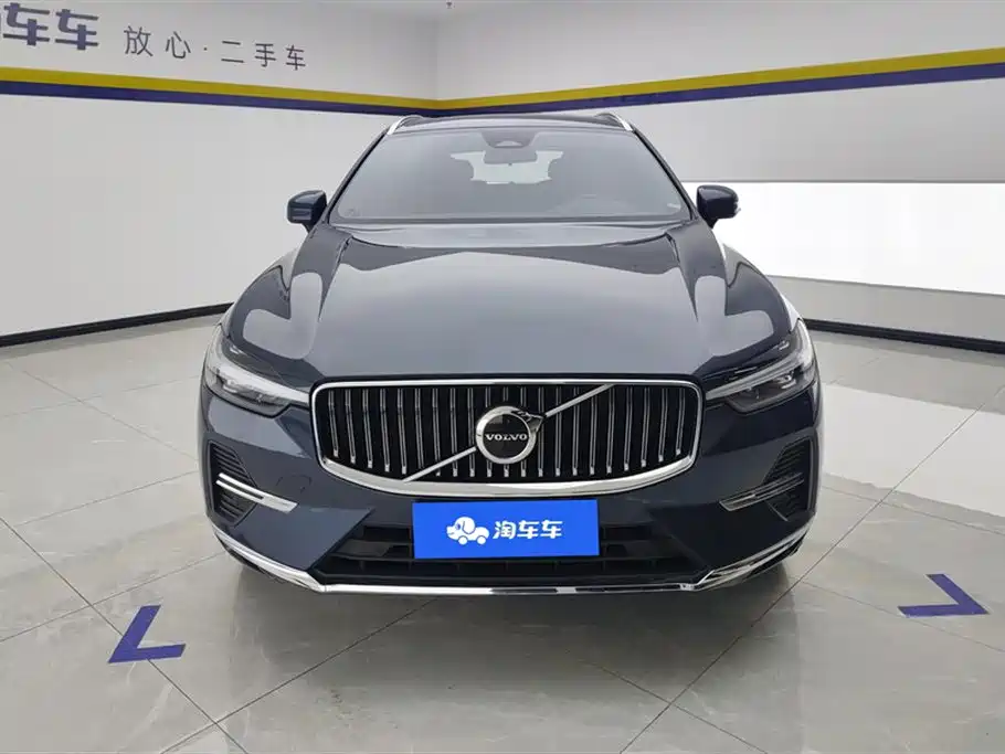 Volvo XC60 2023 — фото 2