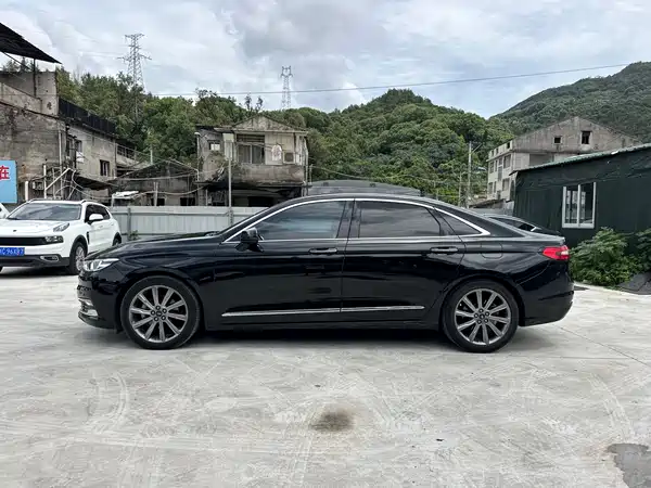 Ford Taurus 2021