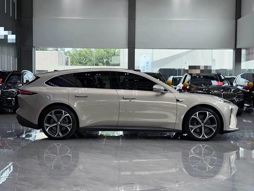 NIO ET5T 2024