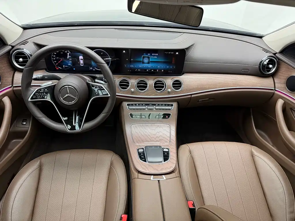 Mercedes-Benz E-Class 2023 — фото 8