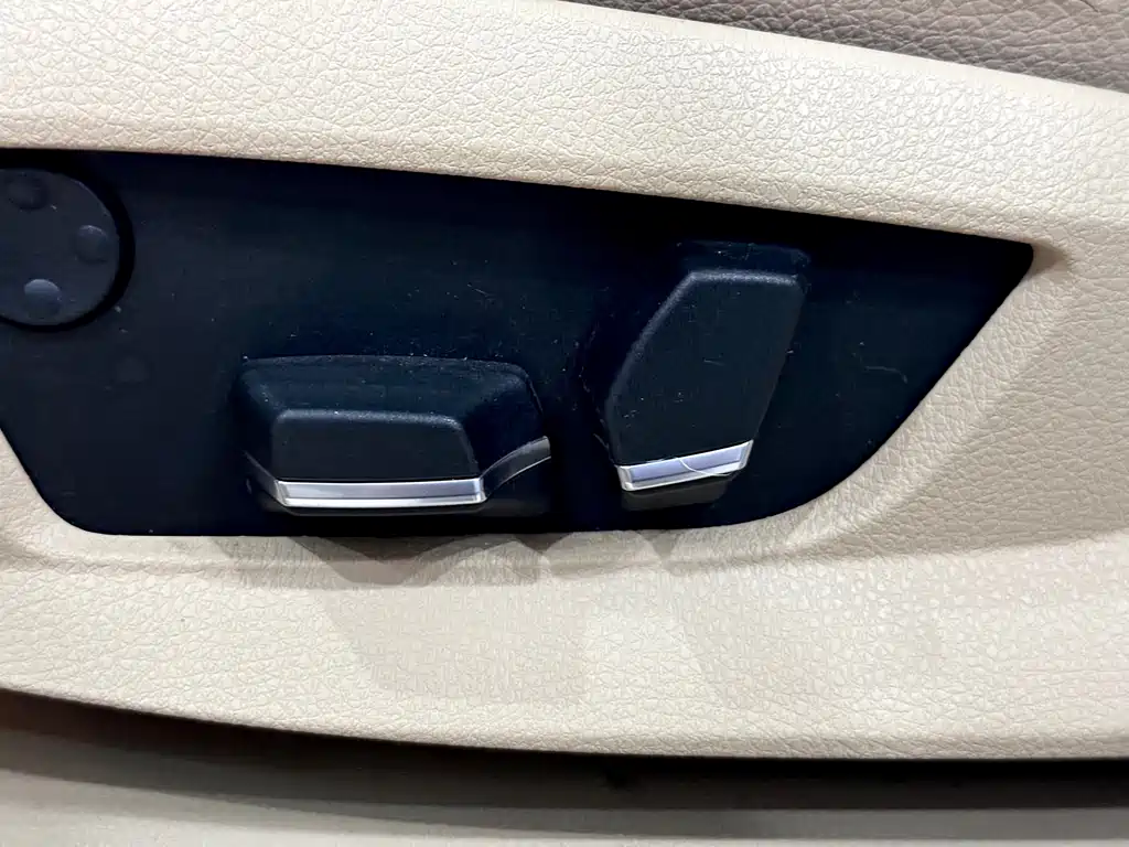 BMW 5 Series 2013 — фото 11