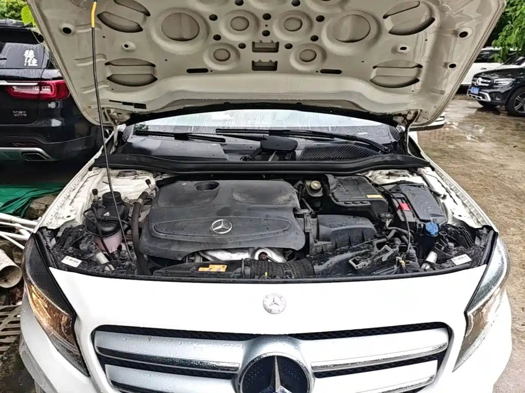 Mercedes-Benz GLA 2015 — фото 11