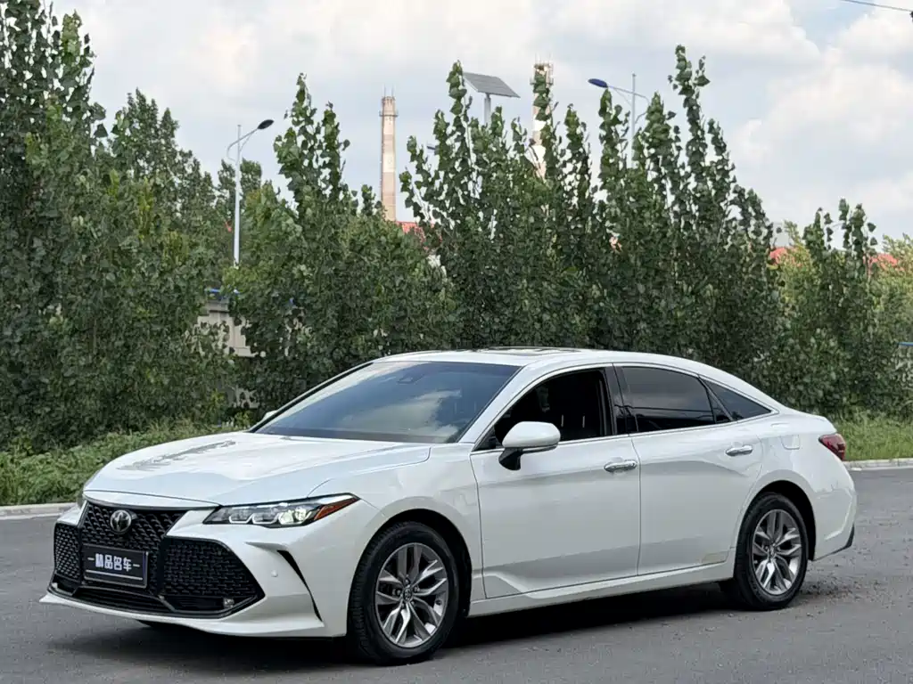 Toyota Avalon 2020 — фото 1