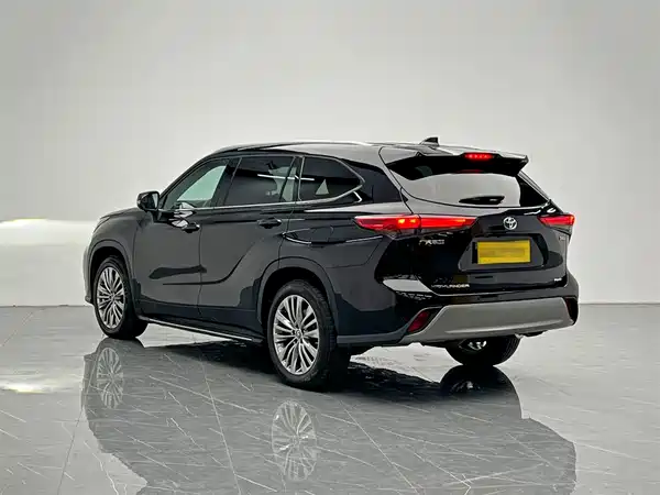 Toyota Highlander 2022