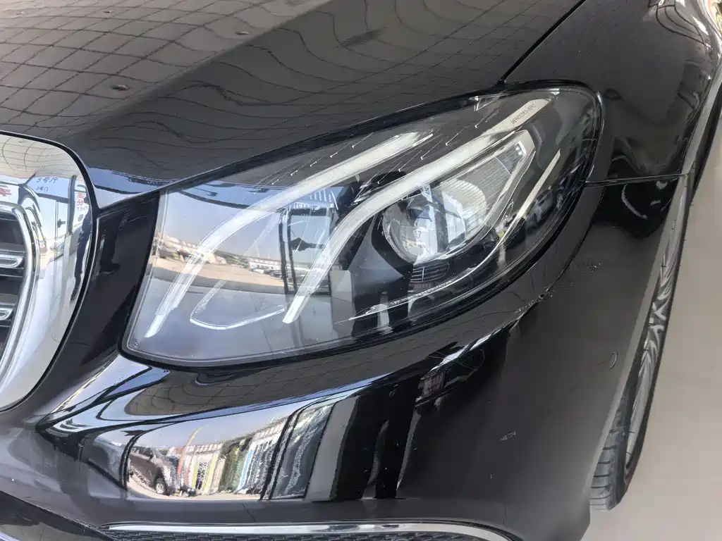 Mercedes-Benz E-Class 2020 — фото 12