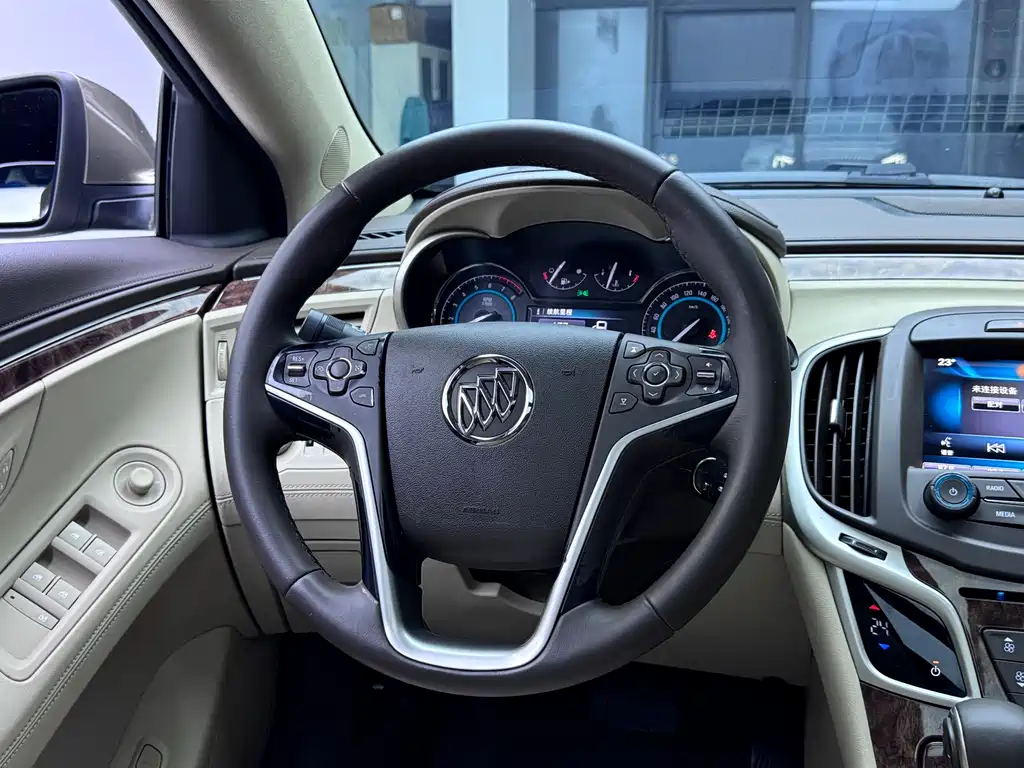 Buick LaCrosse 2014 — фото 11