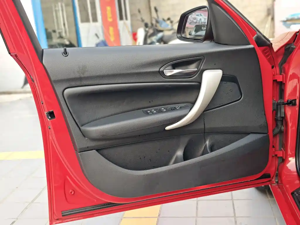 BMW 1 Series 2016 — фото 13