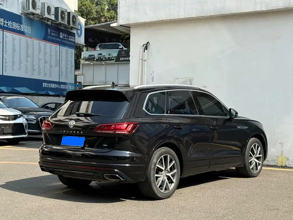Volkswagen Touareg 2019 — фото 8