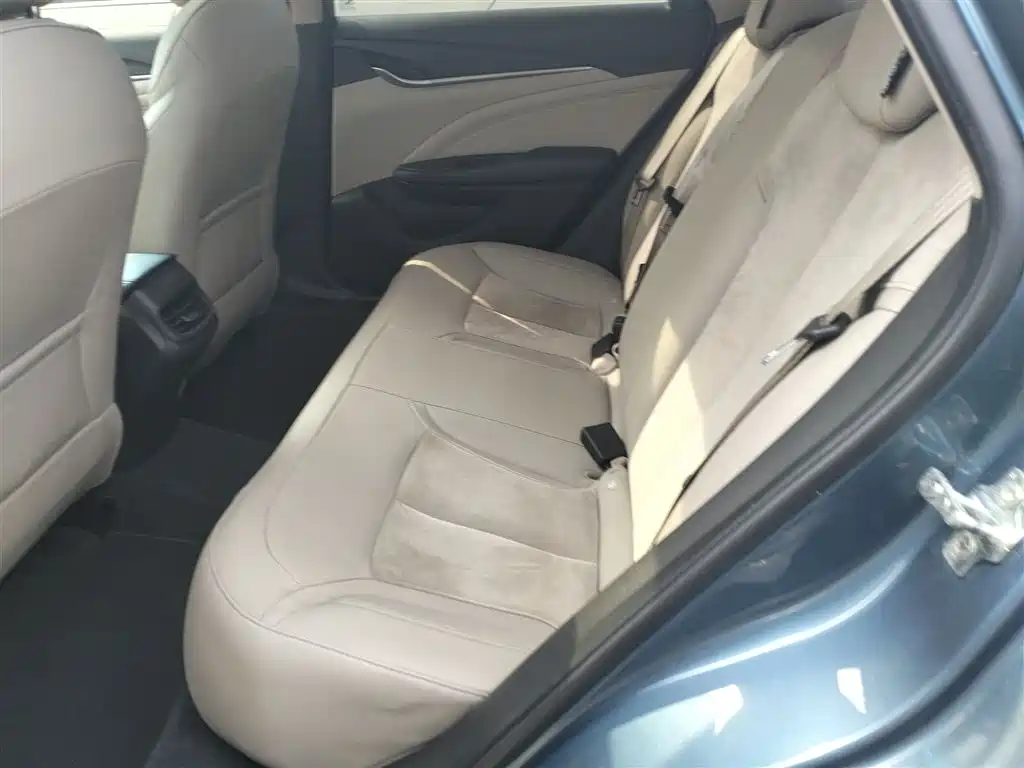 Buick Excelle 2015 — фото 13