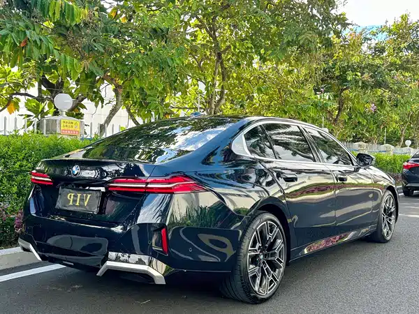 BMW 5 Series 2024