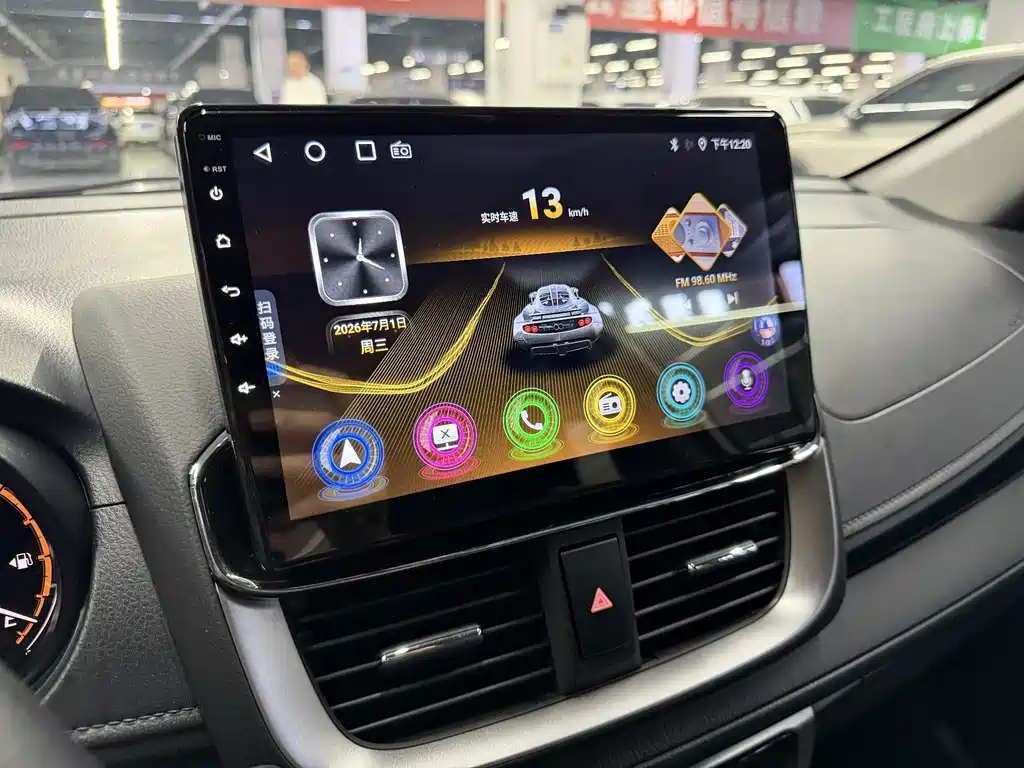 Toyota Yaris L 2023 — фото 15