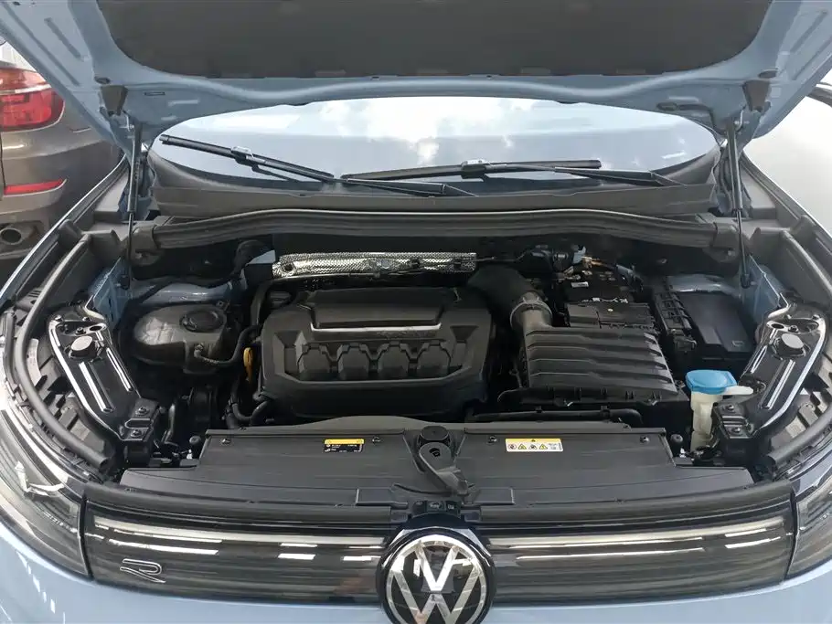 Volkswagen Tiguan L 2024 — фото 10