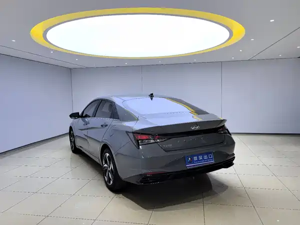 Hyundai Elantra 2023