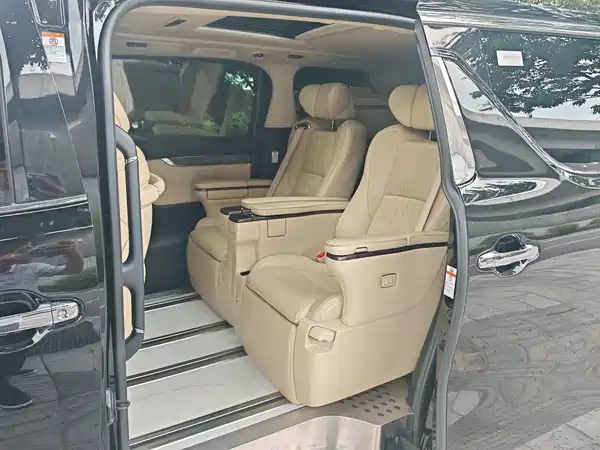 Toyota Alphard 2022