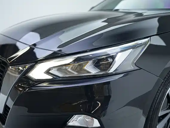 Nissan Teana 2022 — фото 12