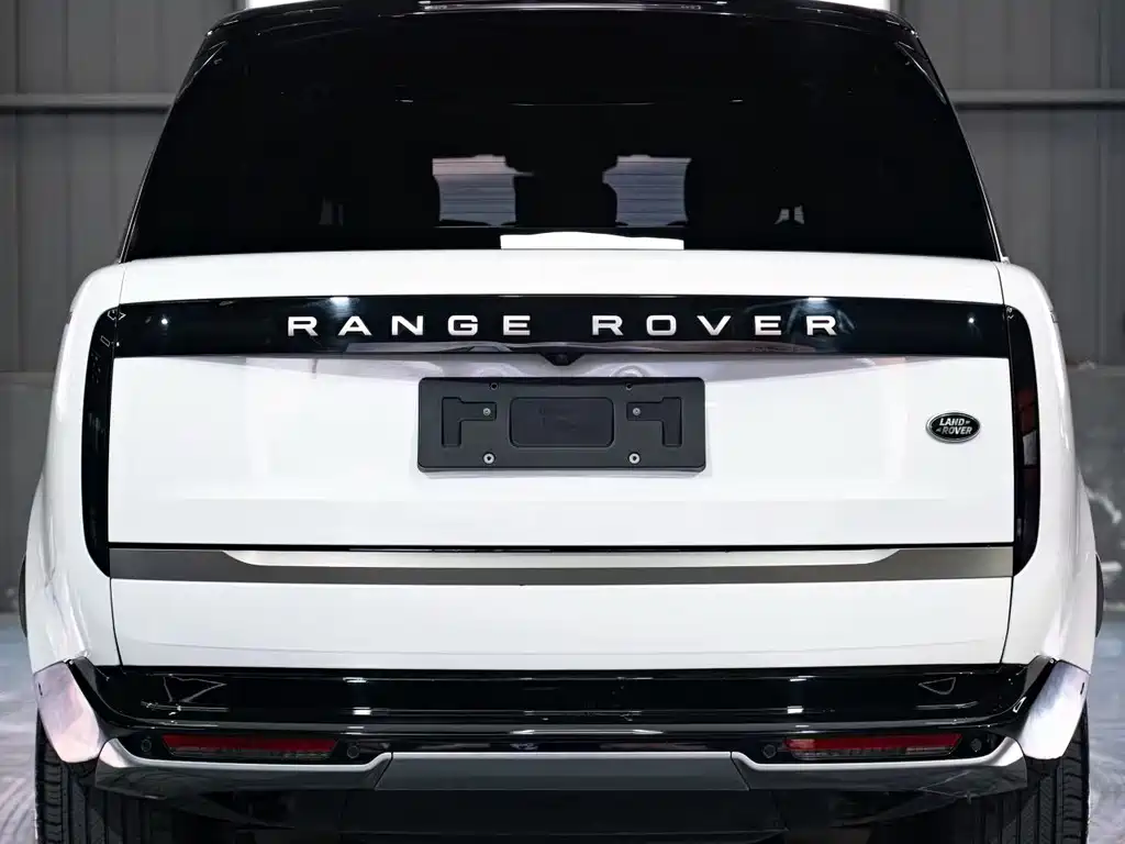 Land Rover Range Rover 2024 — фото 8