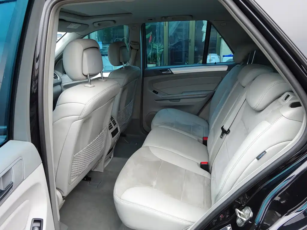 Mercedes-Benz M-Class 2012 — фото 15
