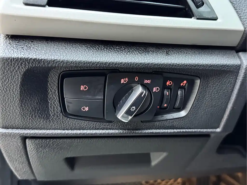 BMW 1 Series 2016 — фото 13